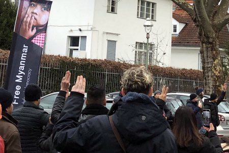 Demonstration vor der Burmesischen Botschaft in Berlin